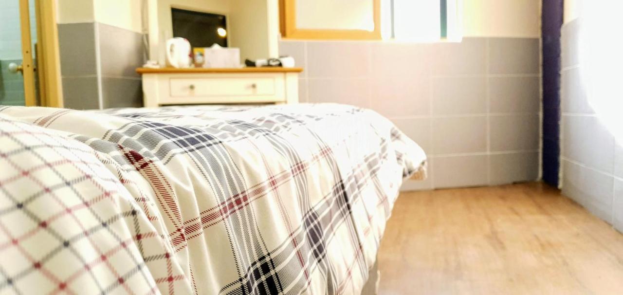 New Sun Guesthouse Myeongdong Сеул Экстерьер фото
