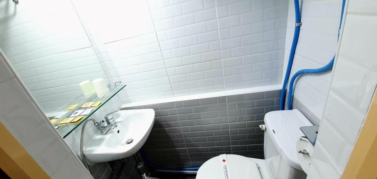 New Sun Guesthouse Myeongdong Сеул Экстерьер фото