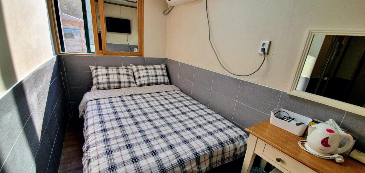 New Sun Guesthouse Myeongdong Сеул Экстерьер фото