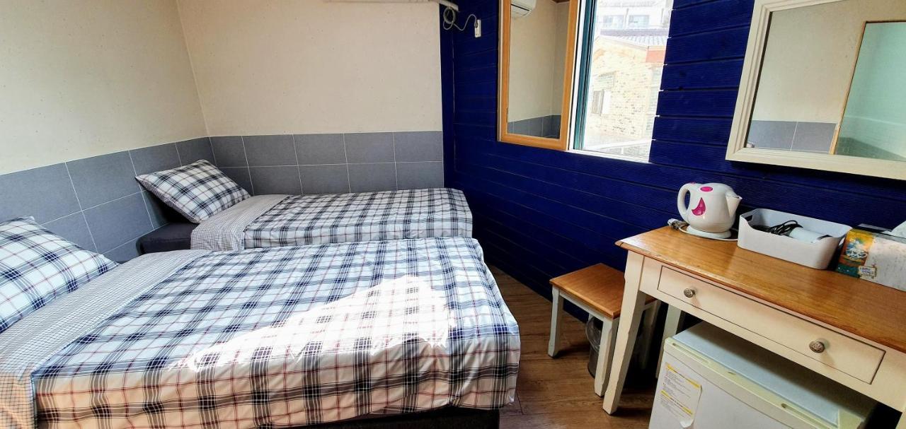 New Sun Guesthouse Myeongdong Сеул Экстерьер фото